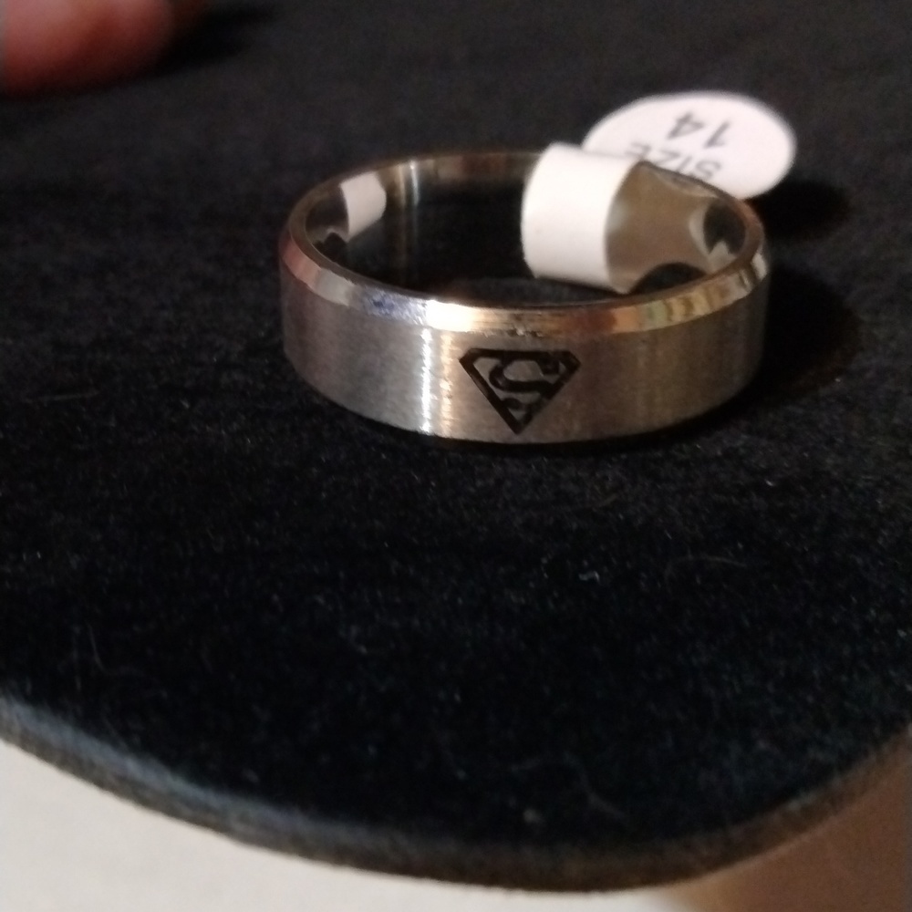 Superman silver tone wedding band ring size 14 NWT (sku 1056)